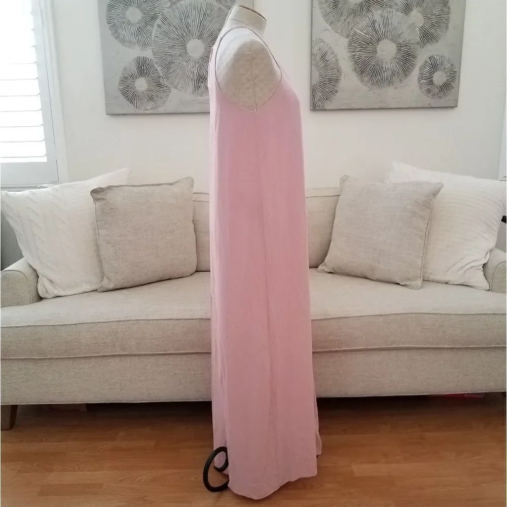 Everly High Neck Maxi Dress sz Medium